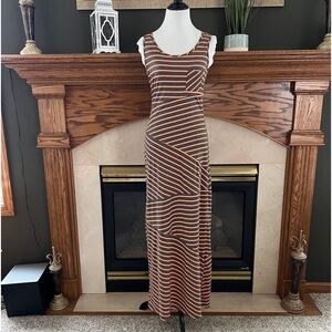 Soprano Gray Orange Striped Tank Maxi Dress‎ Size Medium